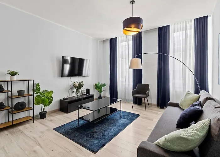 Fast Wifi I 4 Min To U3 Zipperer Strasse
